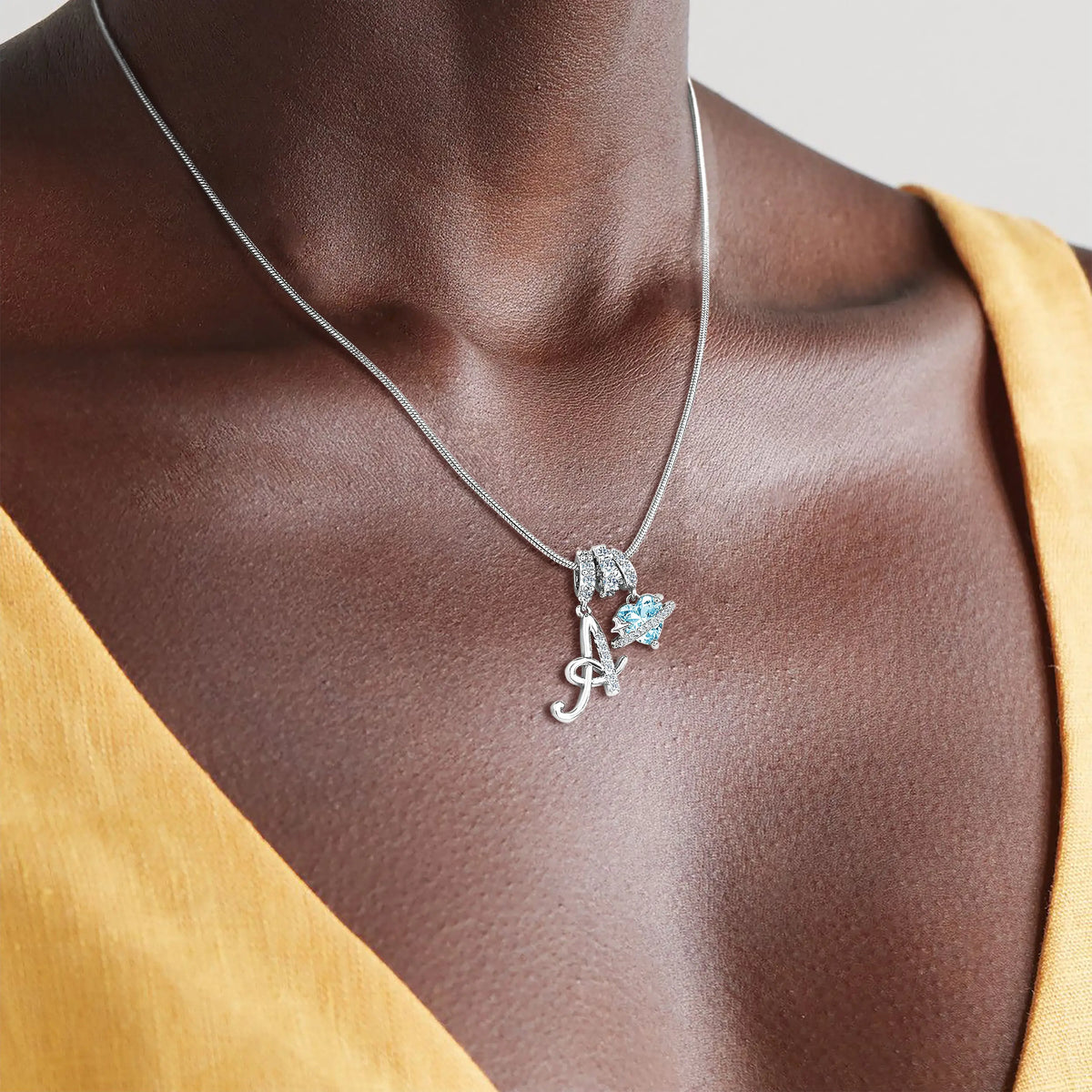 Art-designed personalized name letter necklace